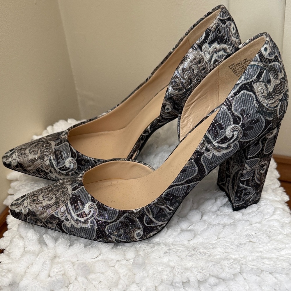 Women's Nine West Anisa Black and Silver Fabric Chunky Heels  Sz  8.5